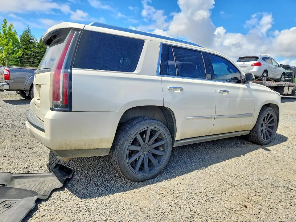 2015 CADILLAC ESCALADE PREMIUM  