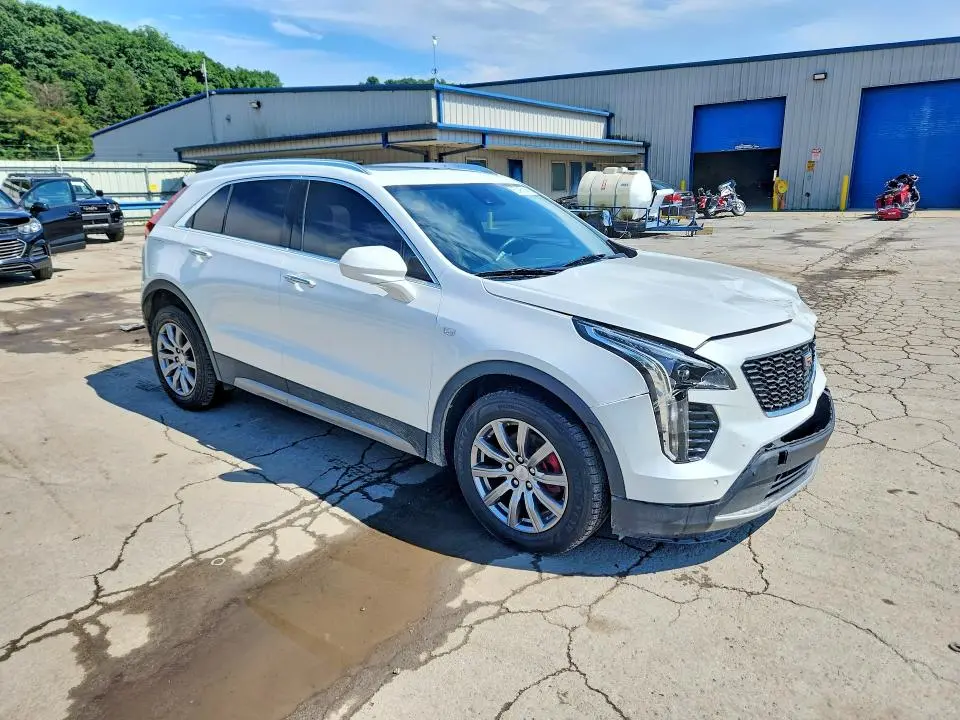 2020 CADILLAC XT4 PREMIUM LUXURY  