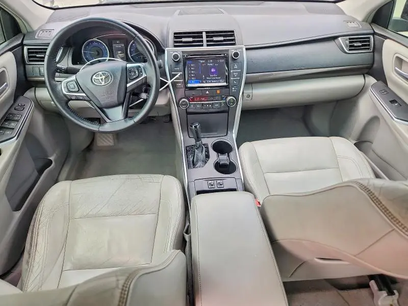 2016 TOYOTA CAMRY XLE  