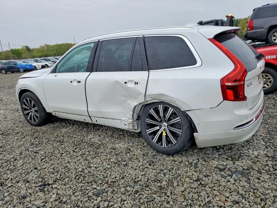 2023 VOLVO XC90 PLUS  
