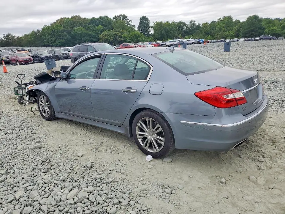 2014 HYUNDAI GENESIS   