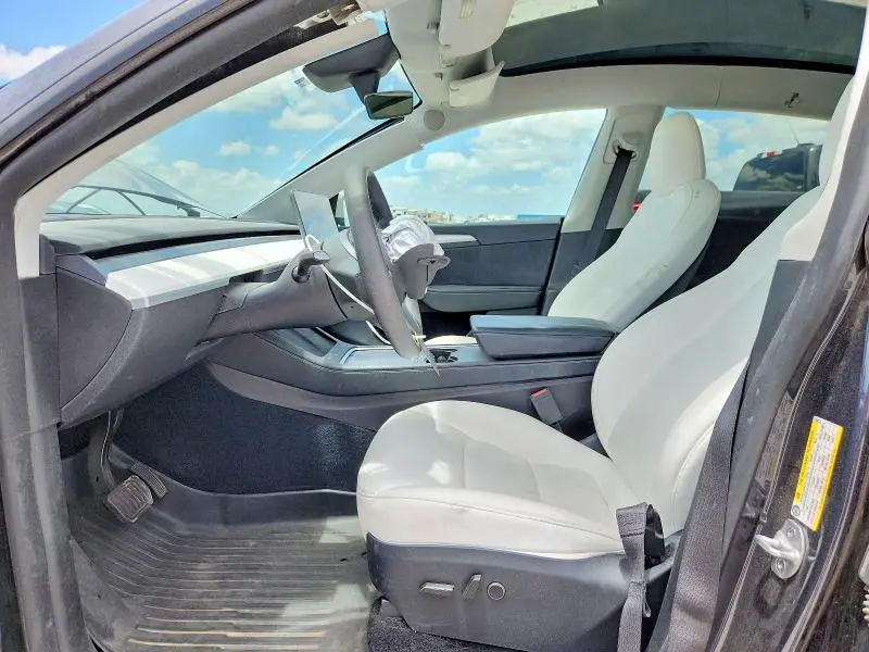 2024 TESLA MODEL Y   