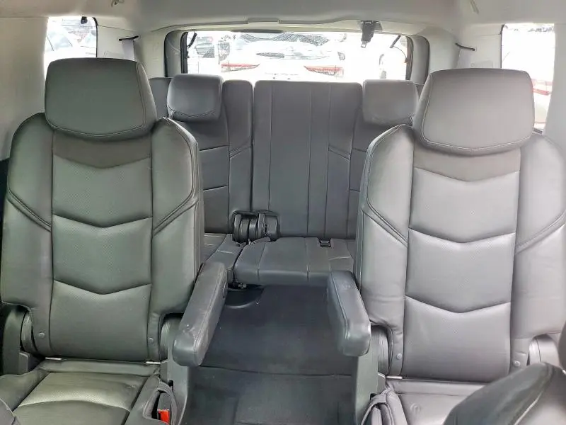 2017 CADILLAC ESCALADE LUXURY  