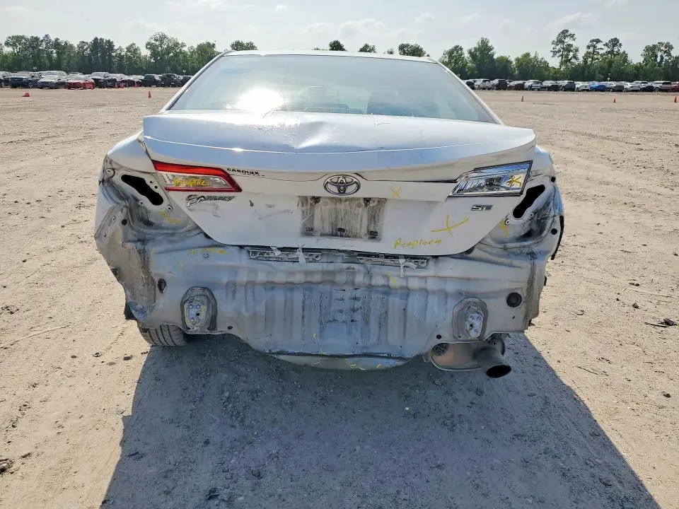 2013 TOYOTA CAMRY SE  
