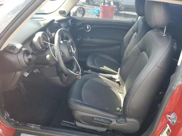 2018 MINI COOPER   