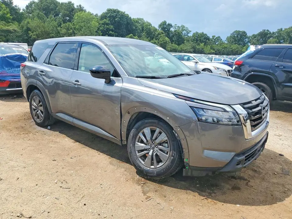 2025 NISSAN PATHFINDER S  