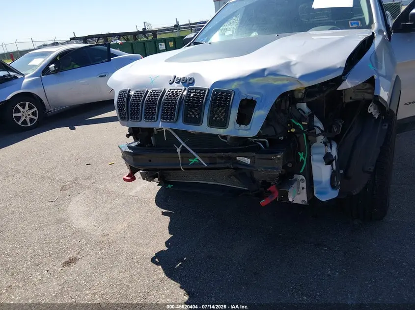 2020 JEEP CHEROKEE TRAILHAWK 4X4