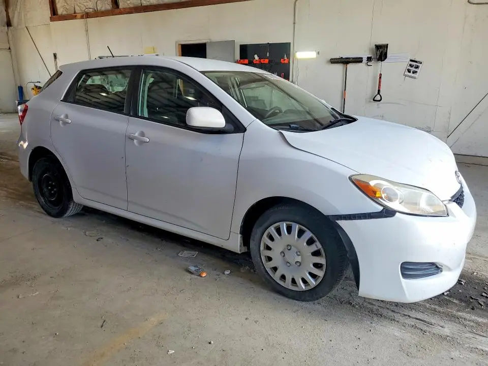 2011 TOYOTA MATRIX BASE  