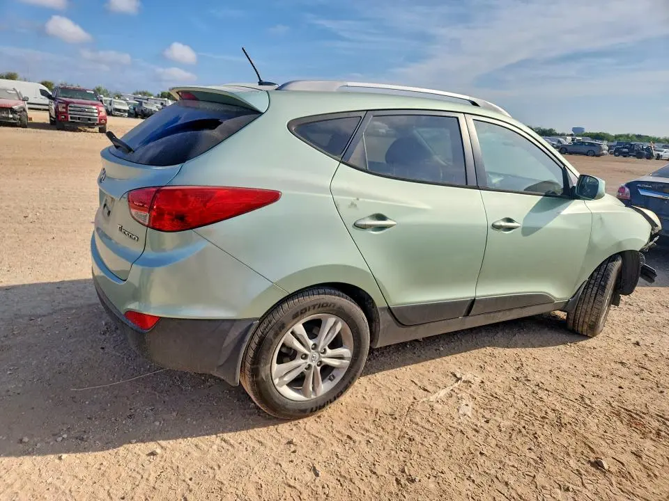 2011 HYUNDAI TUCSON GLS  