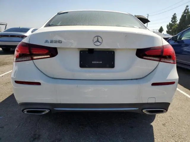 2020 MERCEDES-BENZ A 220  