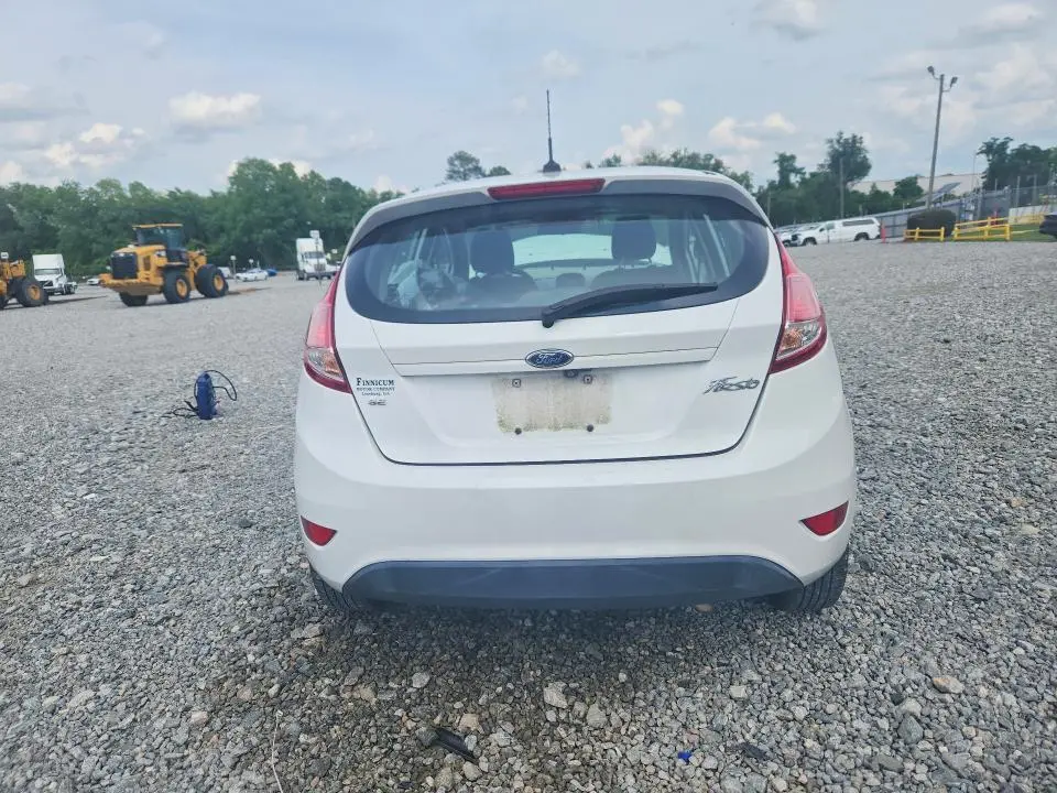 2018 FORD FIESTA SE  