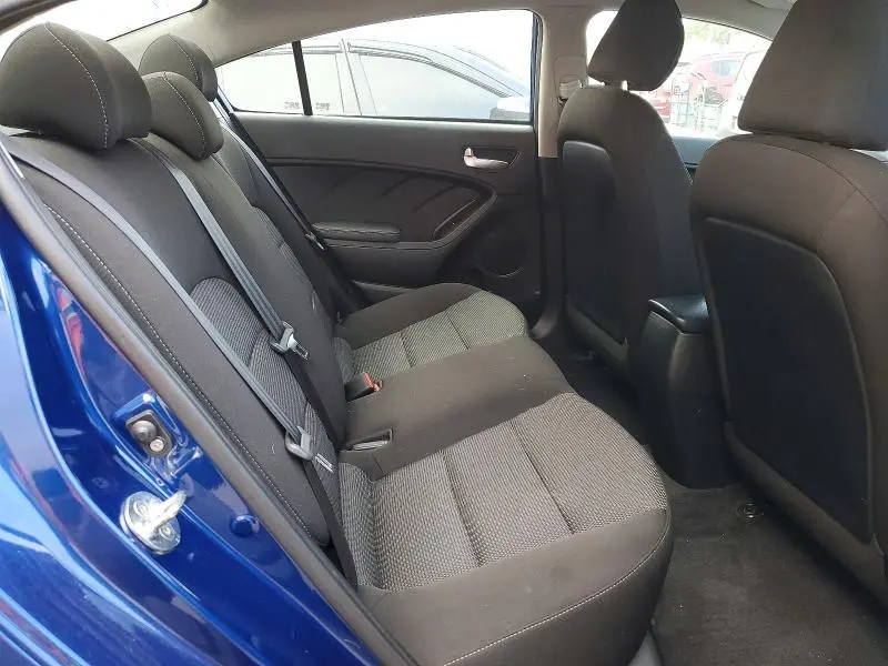 2018 KIA FORTE LX  