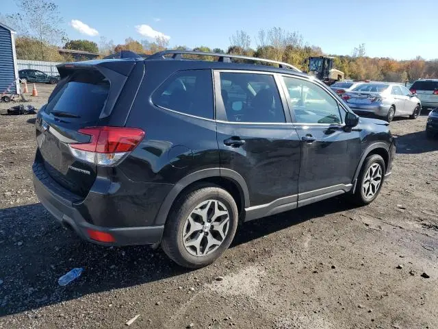 2024 SUBARU FORESTER PREMIUM  