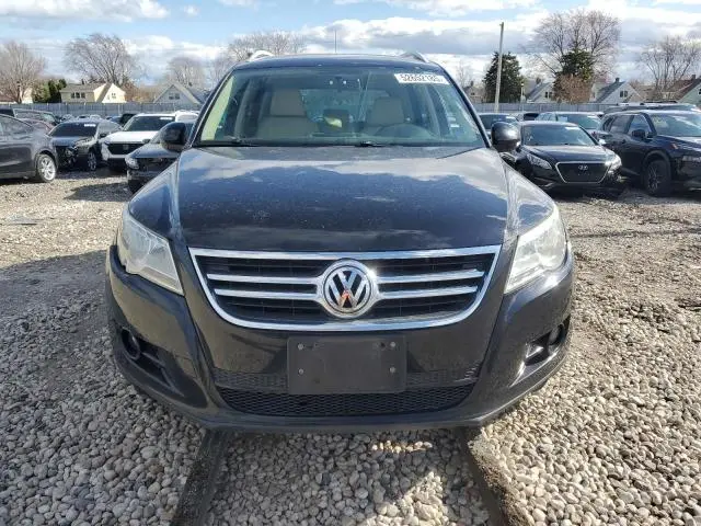 2011 VOLKSWAGEN TIGUAN S  