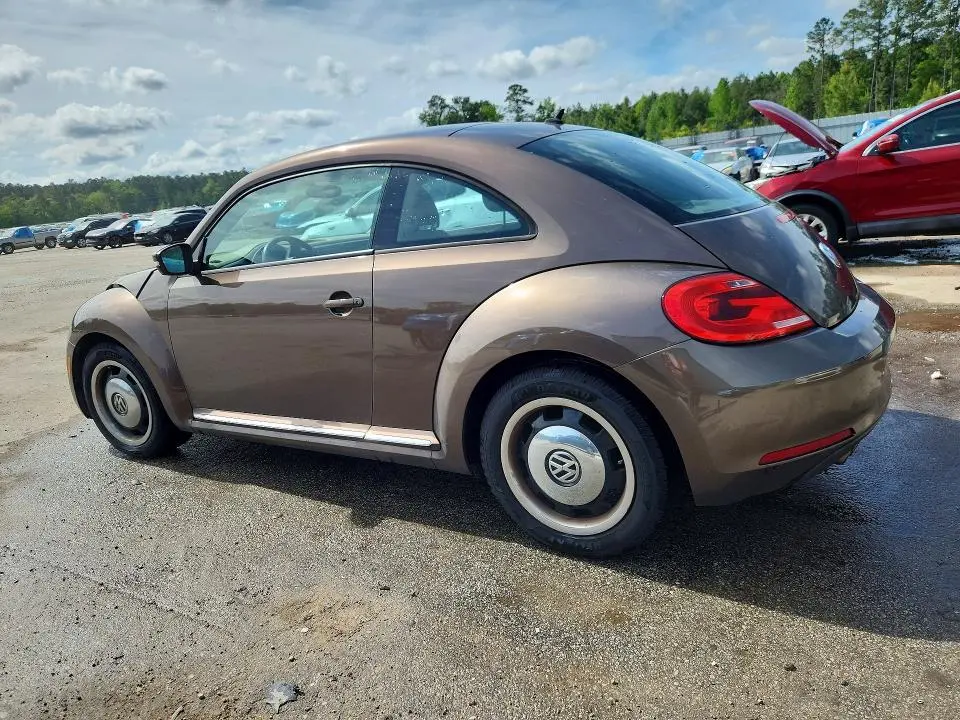 2013 VOLKSWAGEN BEETLE   