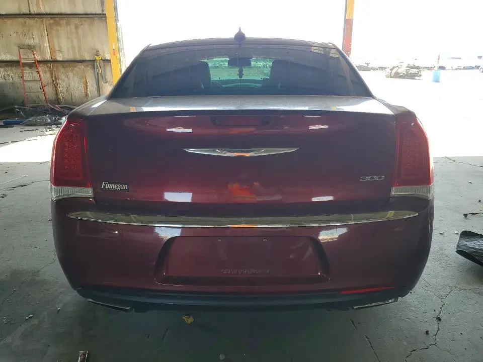2015 CHRYSLER 300 LIMITED  