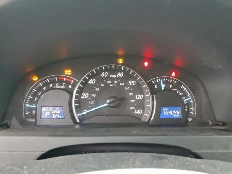 2012 TOYOTA CAMRY BASE  