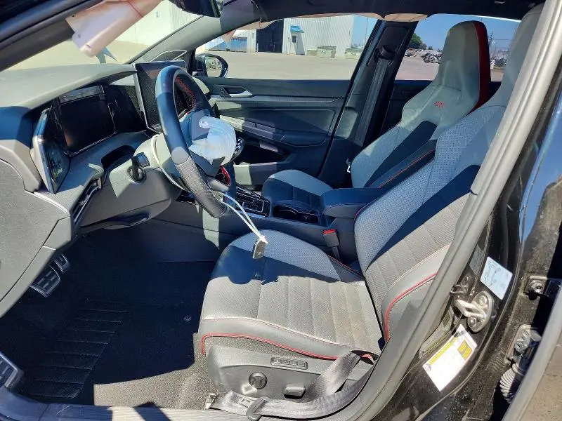 2025 VOLKSWAGEN GTI SE  