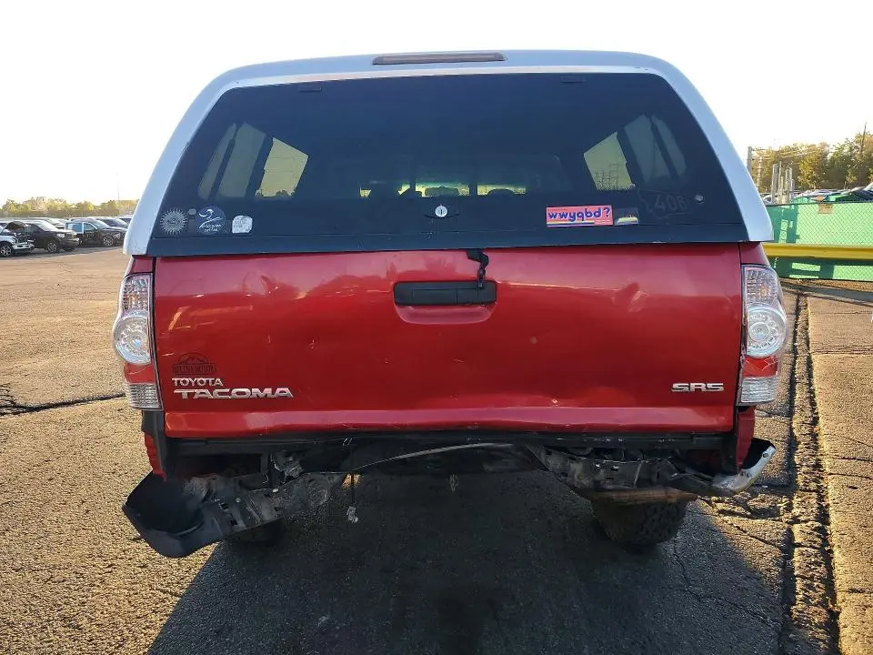2015 TOYOTA TACOMA BASE  