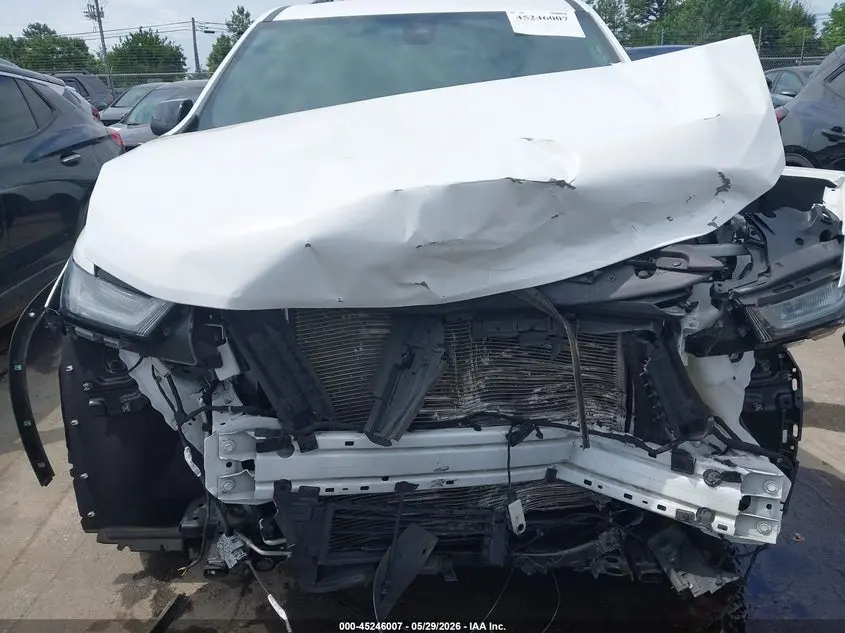 2023 CHEVROLET TRAVERSE FWD LS