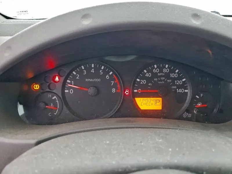 2015 NISSAN FRONTIER S  