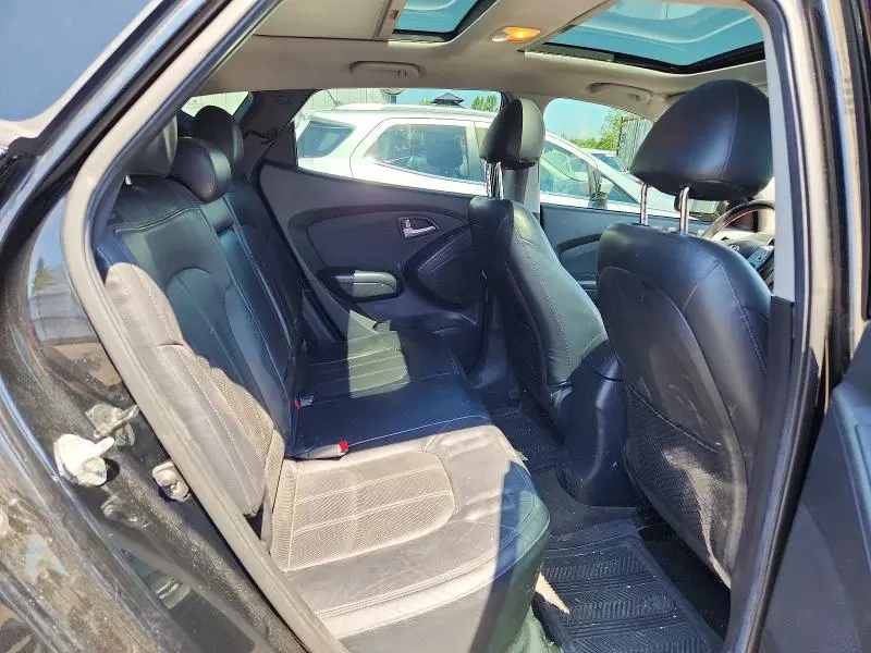 2010 HYUNDAI TUCSON GLS  