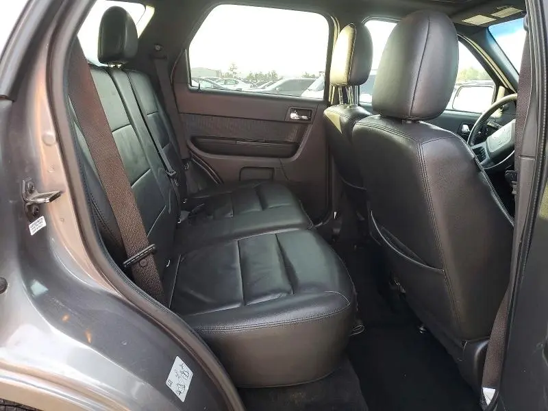 2011 FORD ESCAPE LIMITED  