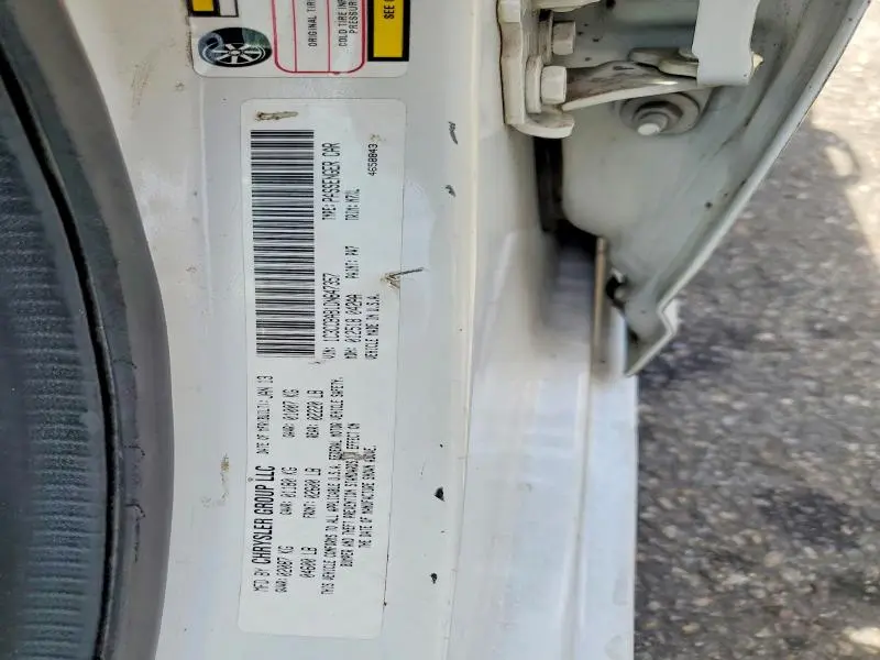 2013 CHRYSLER 200 LX  