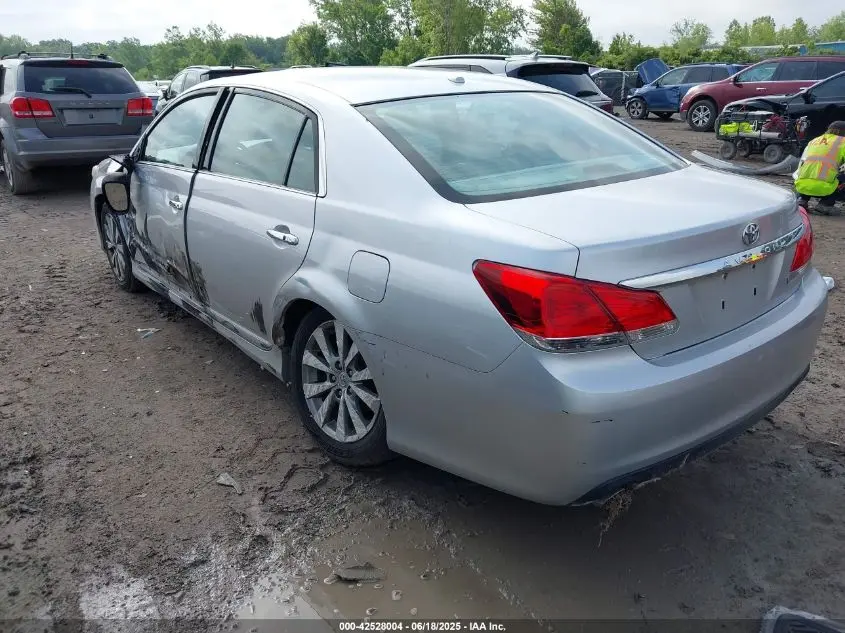 2011 TOYOTA AVALON LIMITED