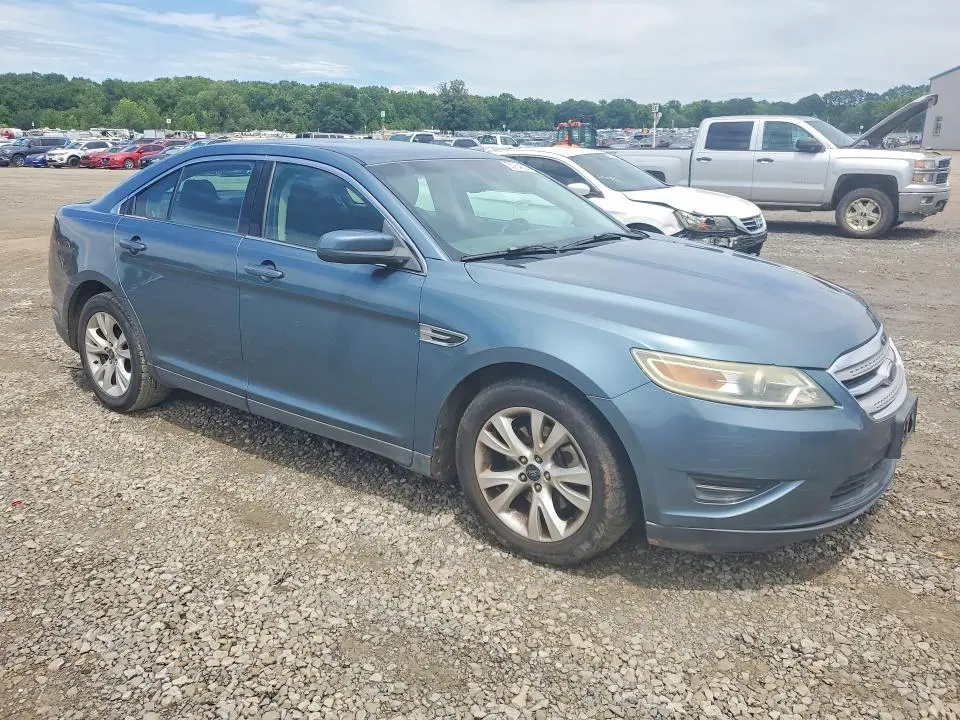 2010 FORD TAURUS SEL  