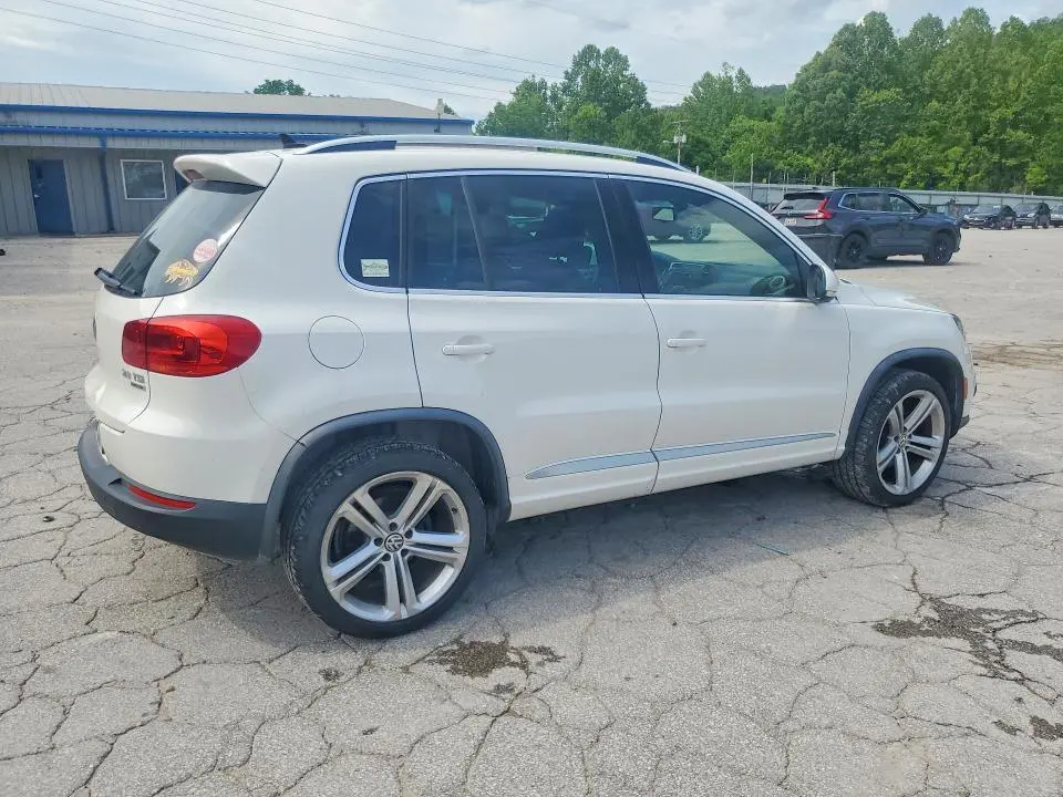 2014 VOLKSWAGEN TIGUAN S  