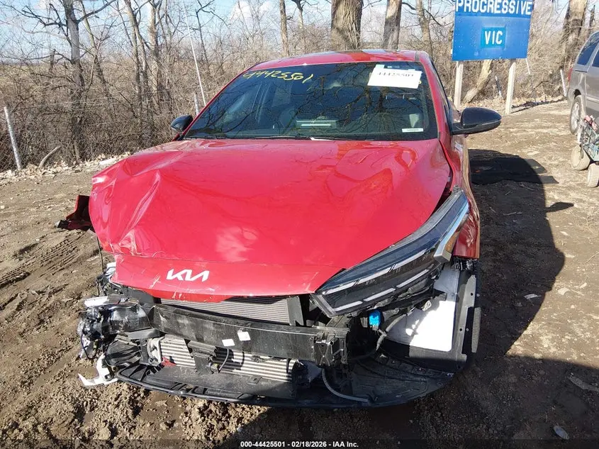 2023 KIA FORTE GT