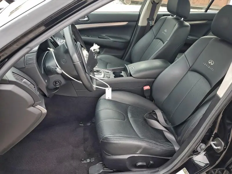 2012 INFINITI G37   