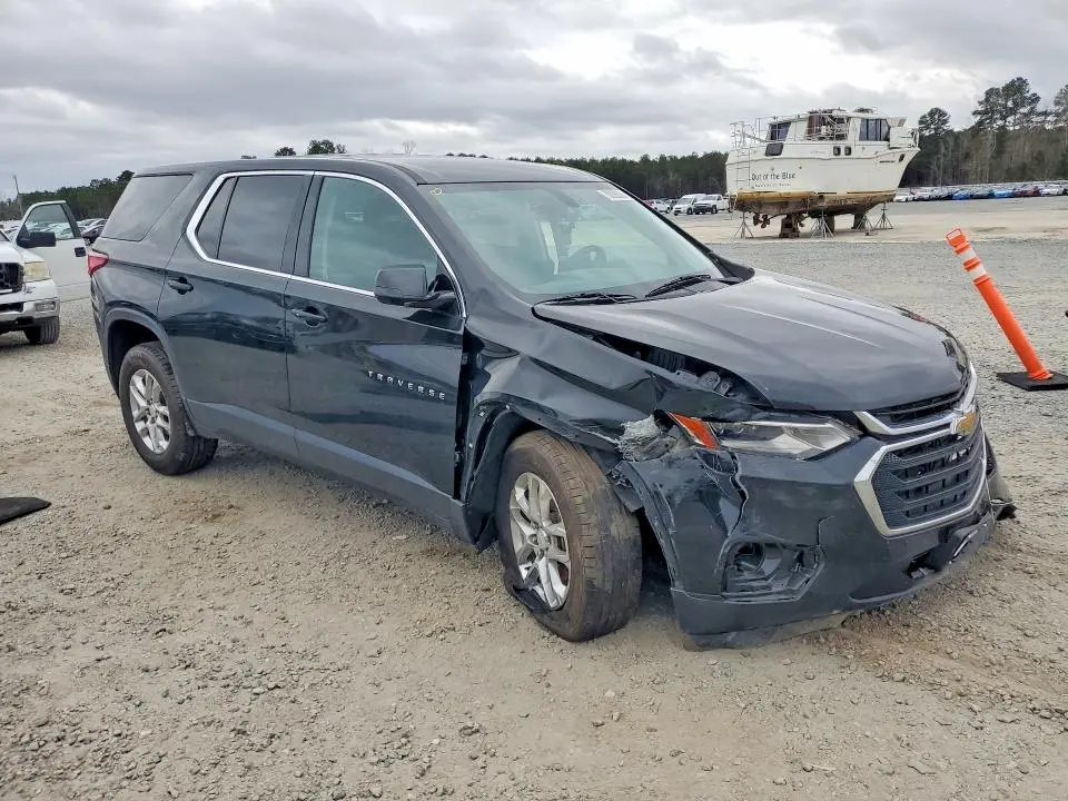 2019 CHEVROLET TRAVERSE LS  