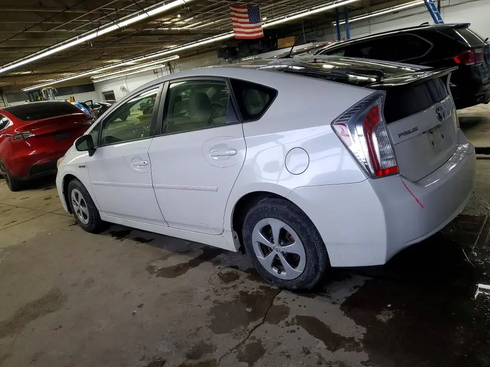 2012 TOYOTA PRIUS THREE  