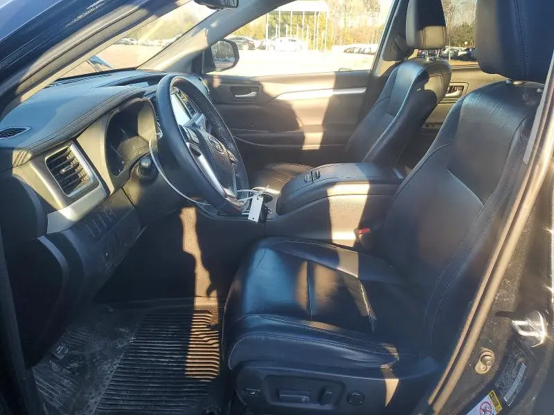 2016 TOYOTA HIGHLANDER XLE  