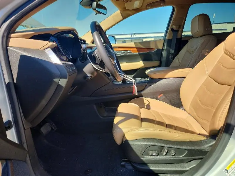 2017 CADILLAC XT5 PLATINUM  