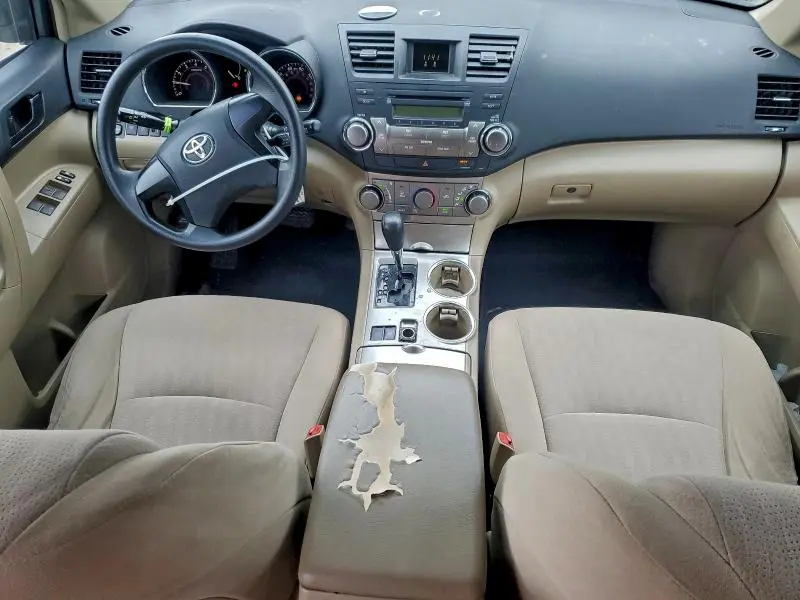 2012 TOYOTA HIGHLANDER BASE  