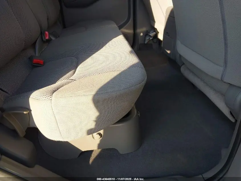 2019 NISSAN FRONTIER SV