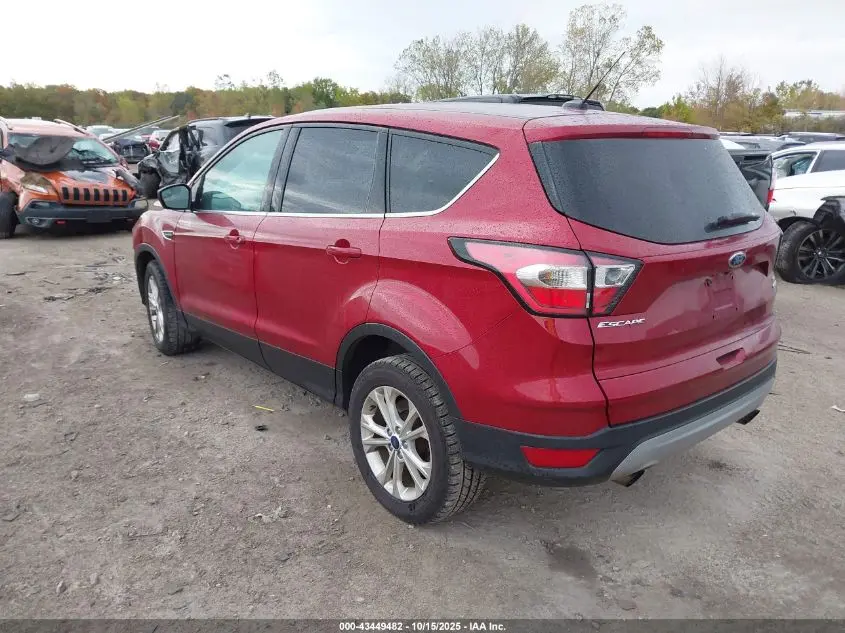 2017 FORD ESCAPE SE