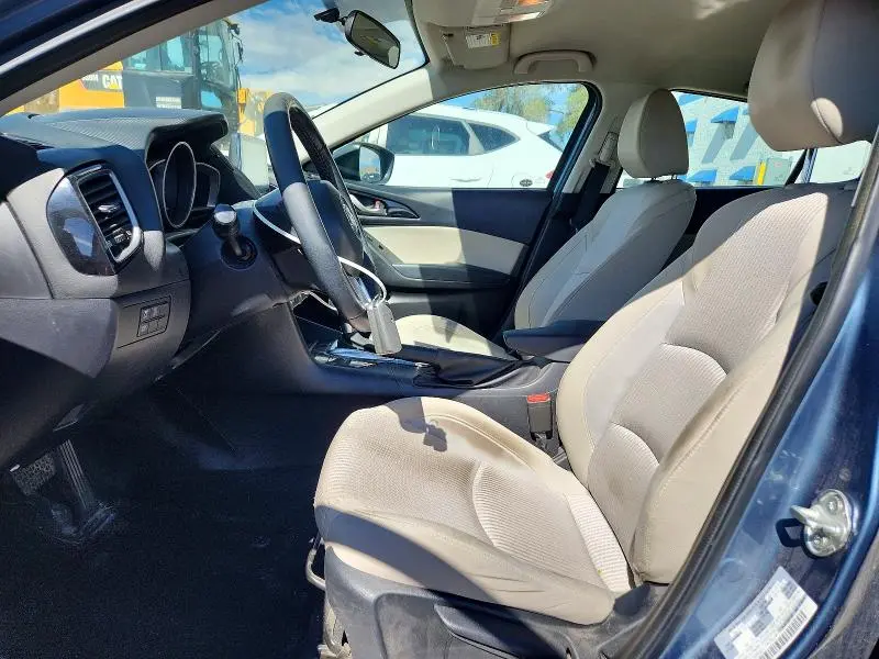 2015 MAZDA 3 TOURING  