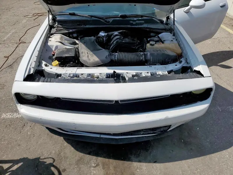 2016 DODGE CHALLENGER SXT  