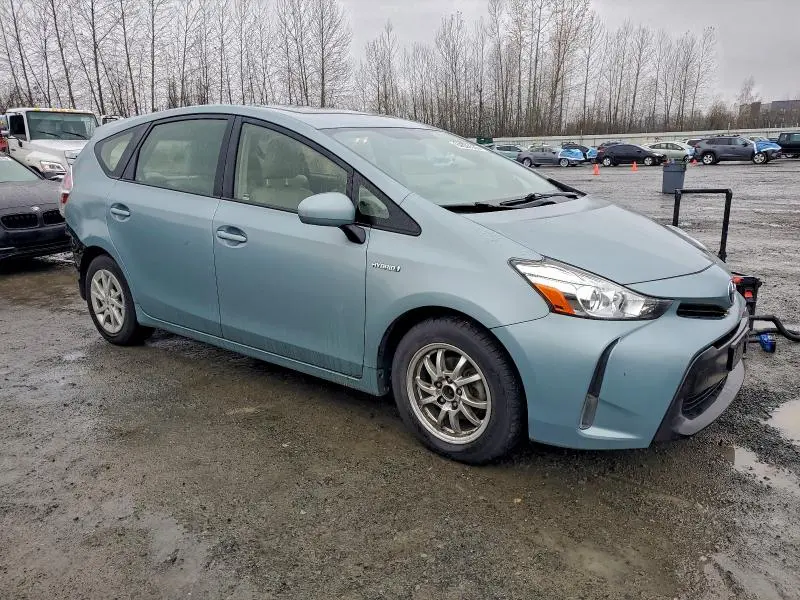 2016 TOYOTA PRIUS V   