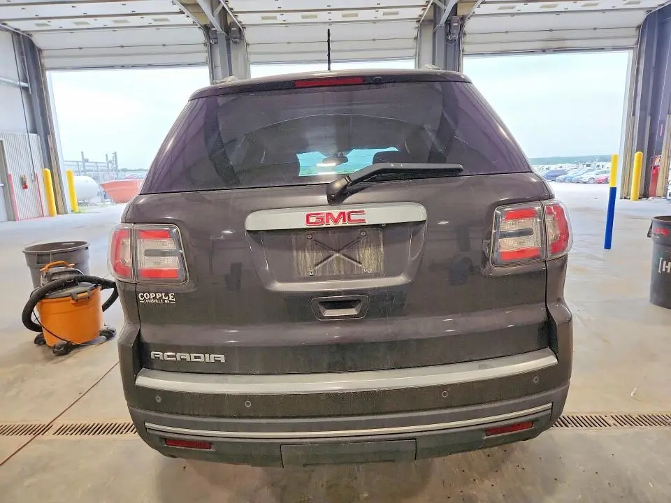 2015 GMC ACADIA SLE  