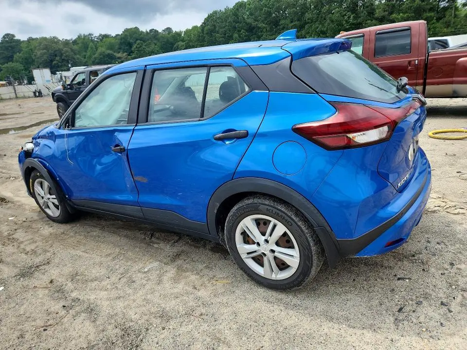 2022 NISSAN KICKS S  