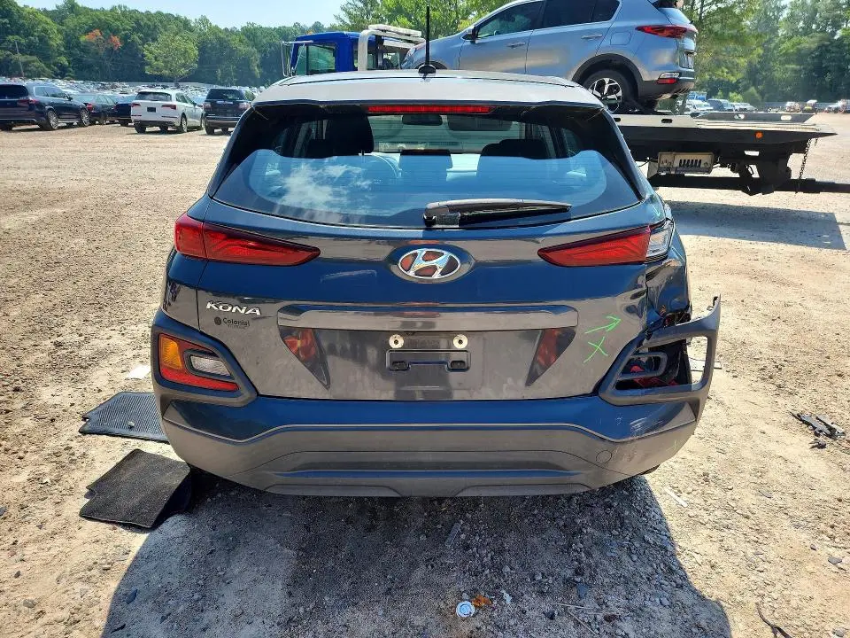 2018 HYUNDAI KONA SE  