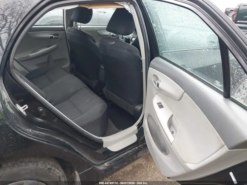 2013 TOYOTA COROLLA S