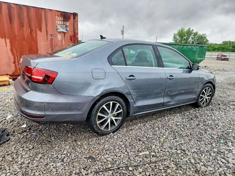 2017 VOLKSWAGEN JETTA SE  