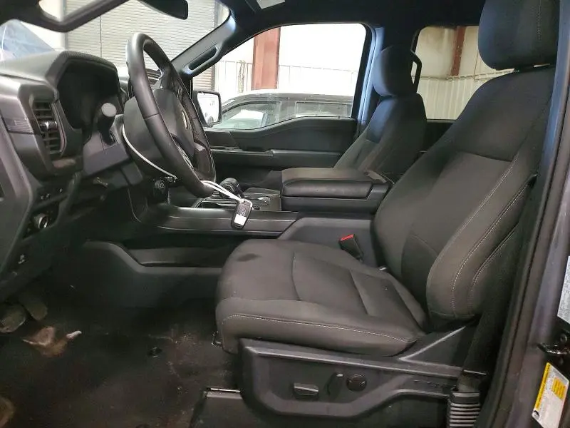2024 FORD F150 XLT  