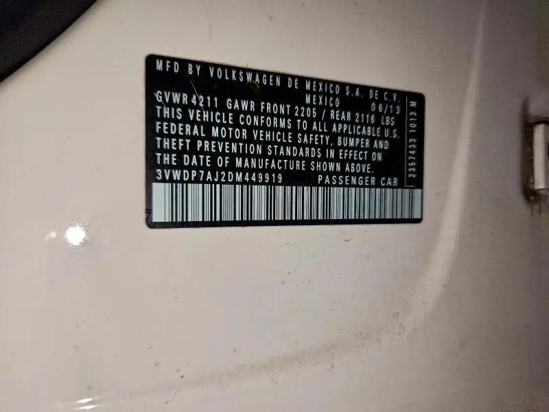 2013 VOLKSWAGEN JETTA SE  